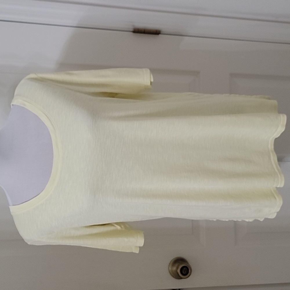 J. JIll Size M Light Yellow Pima Scoop-Neck Elbow-Sleeve Tee, Exc. Used Cond.
